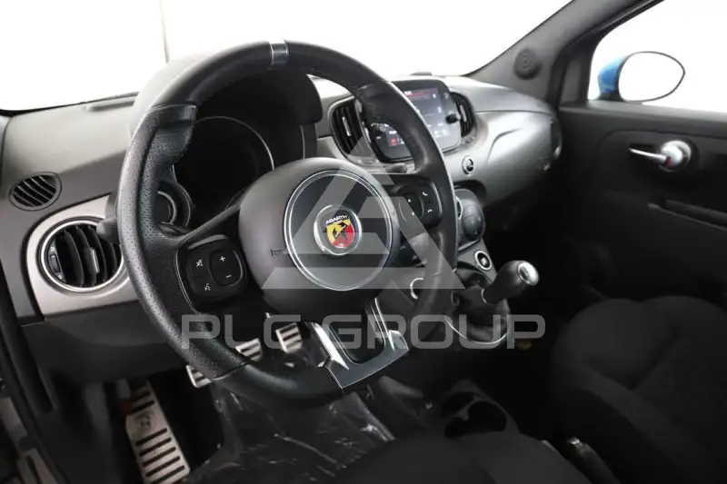 2022 Abarth 595