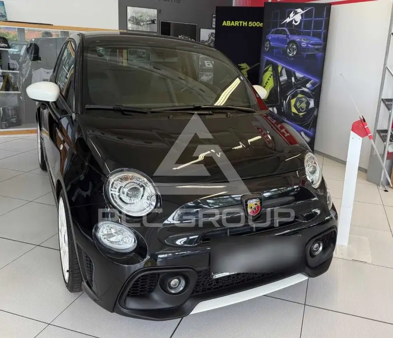 2022 Abarth 695