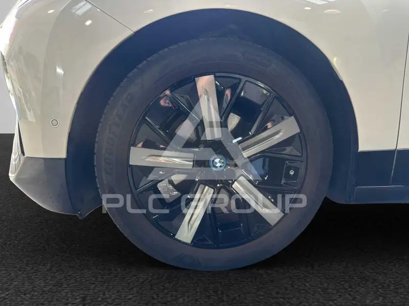 2022 BMW iX