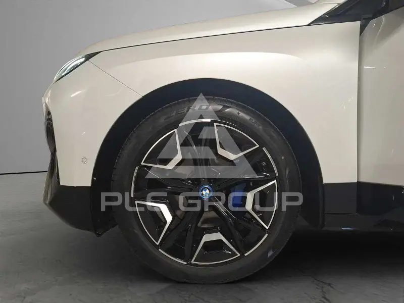 2022 BMW iX