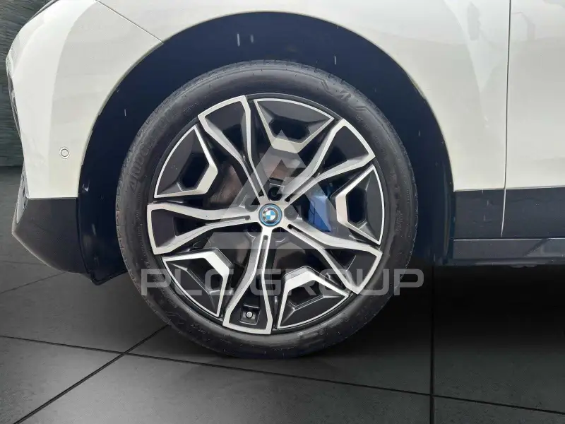 2022 BMW iX