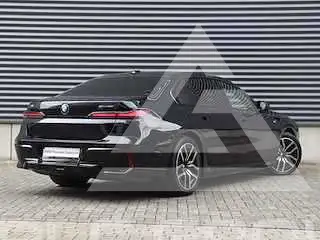 2022 BMW I7