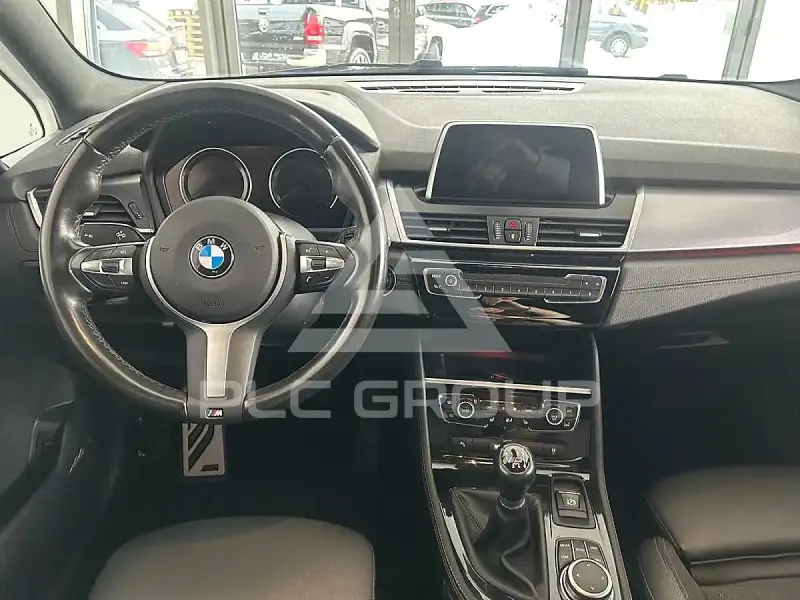 2022 BMW 218