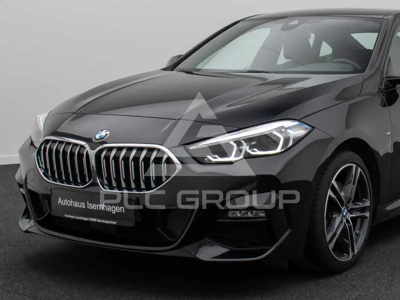 2022 BMW 218