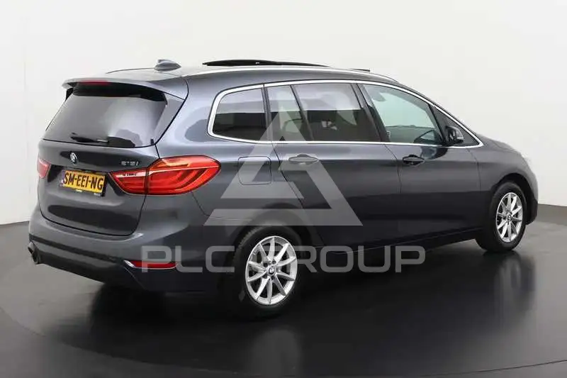 2022 BMW 218