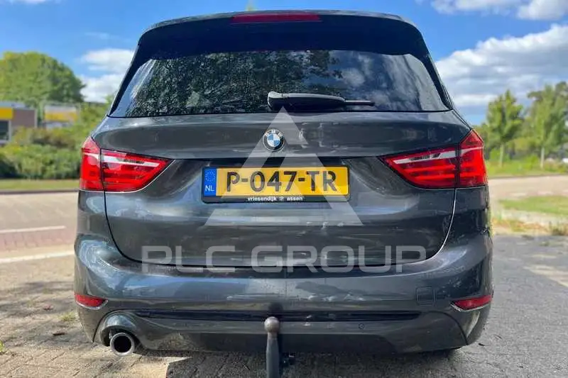 2022 BMW 218