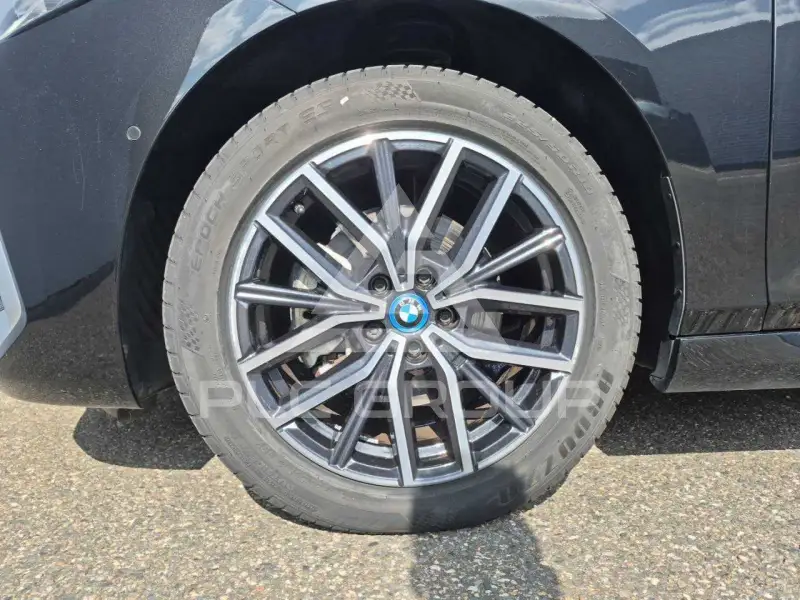 2022 BMW 218