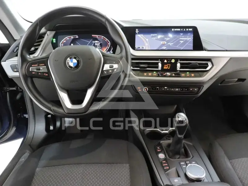 2022 BMW 218