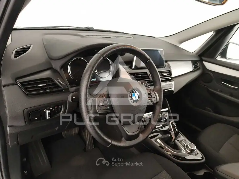 2022 BMW 218