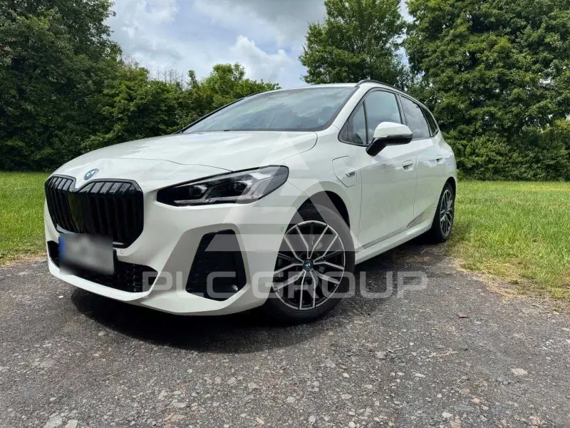 2022 BMW 218