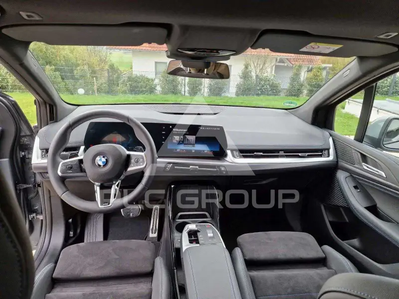 2022 BMW 218