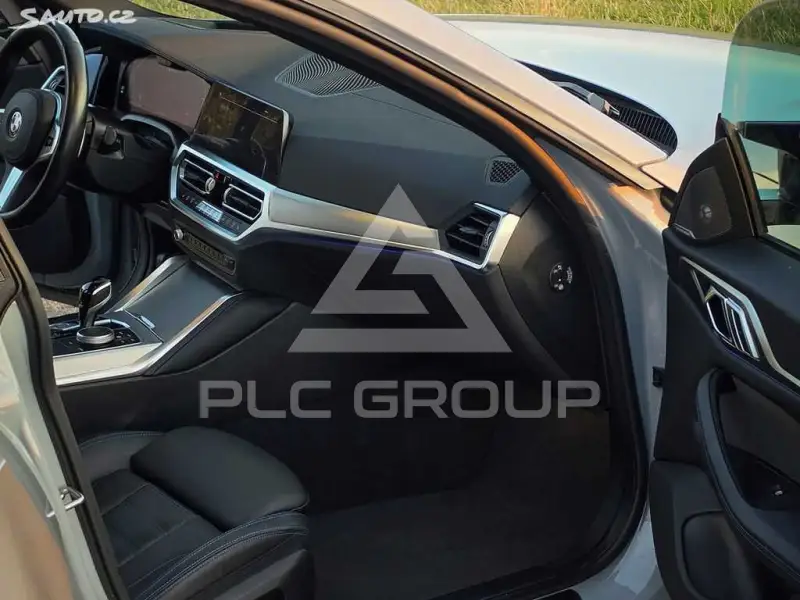 2022 BMW 218