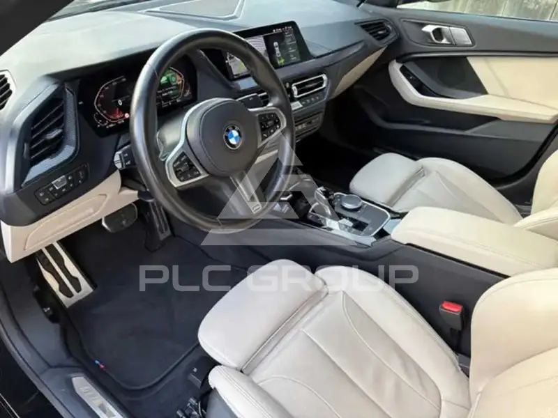 2022 BMW 218