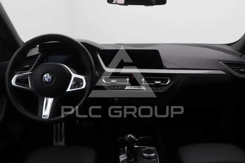 2022 BMW 218