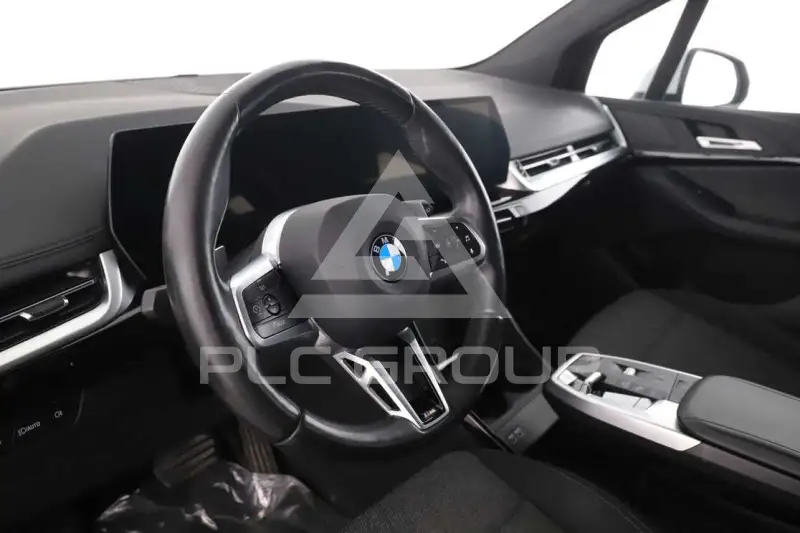 2022 BMW 218
