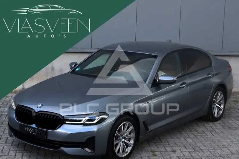 2022 BMW 523