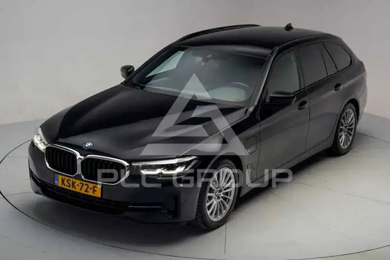2022 BMW 523
