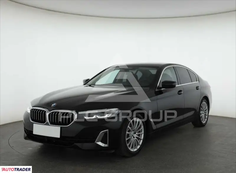 2022 BMW 523