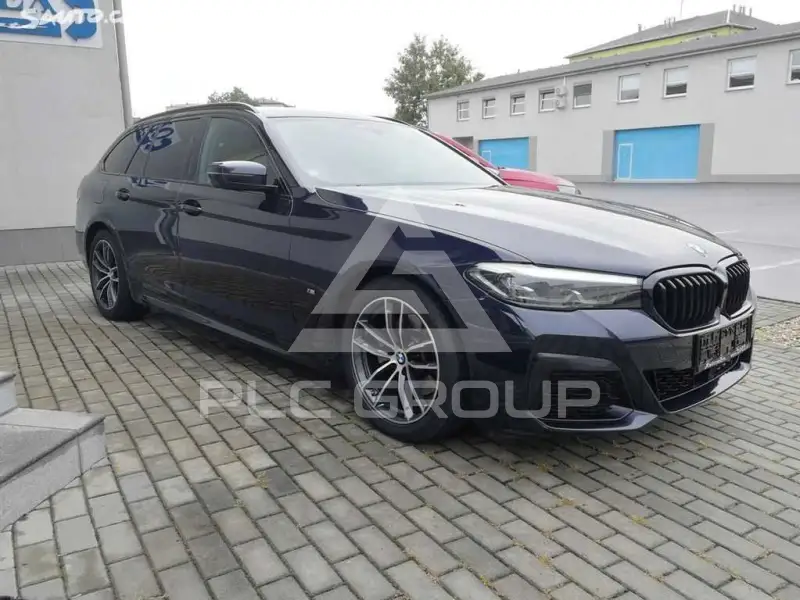 2022 BMW 523