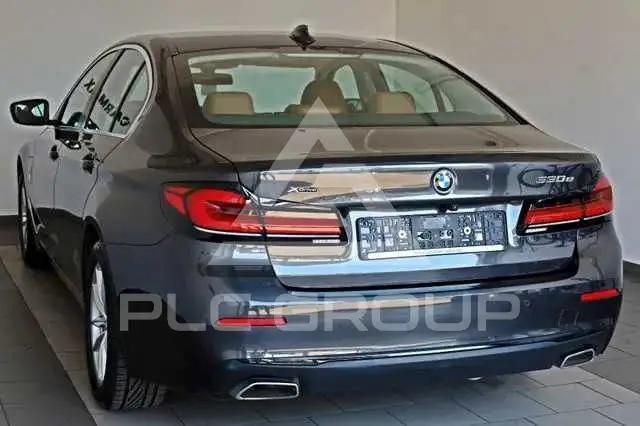2022 BMW 523