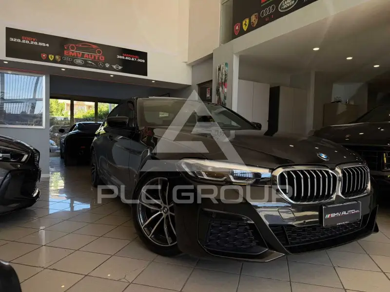 2022 BMW 523