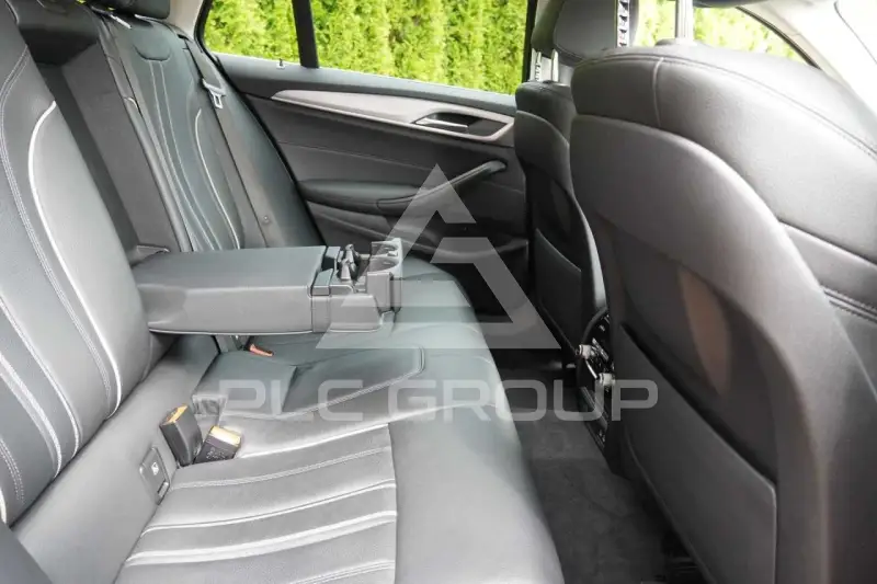 2022 BMW 523