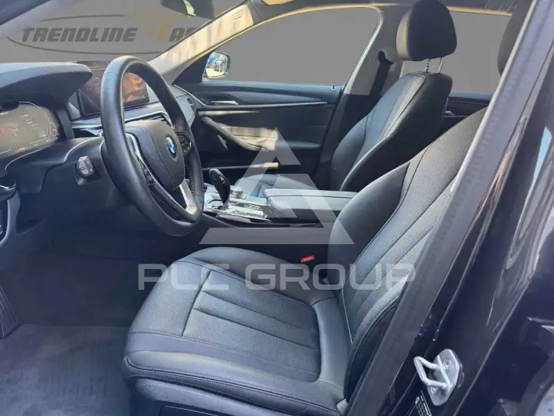 2022 BMW 523