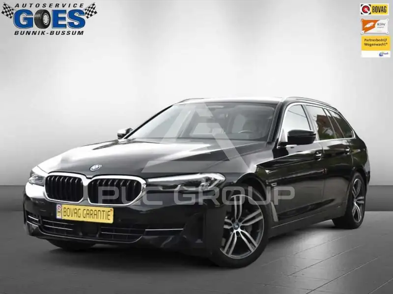 2022 BMW 523