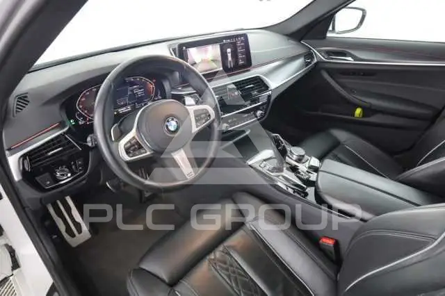 2022 BMW 523
