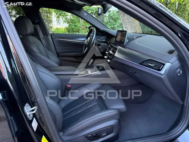 2022 BMW 523