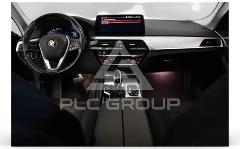 2022 BMW 523