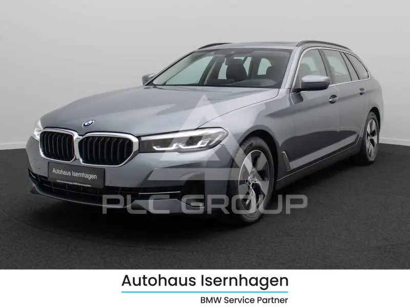 2022 BMW 523