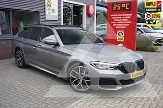 2022 BMW 523