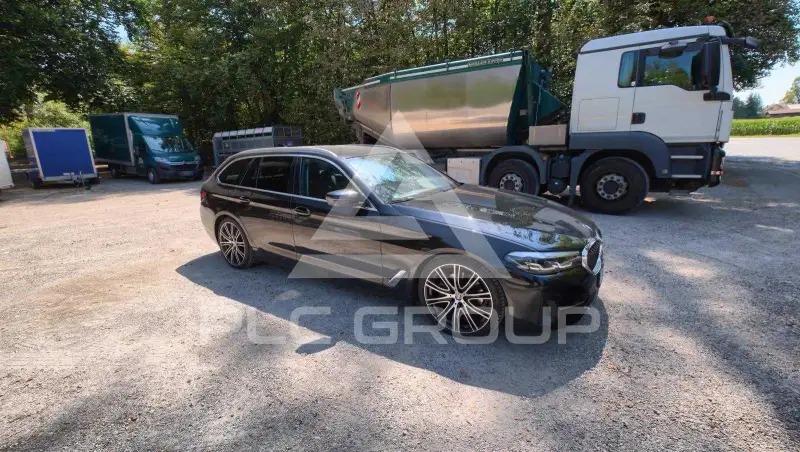 2022 BMW 523