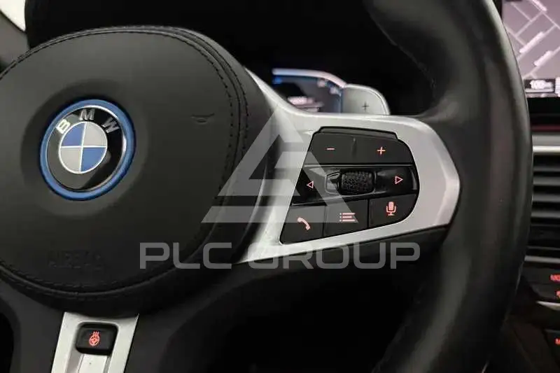 2022 BMW 523