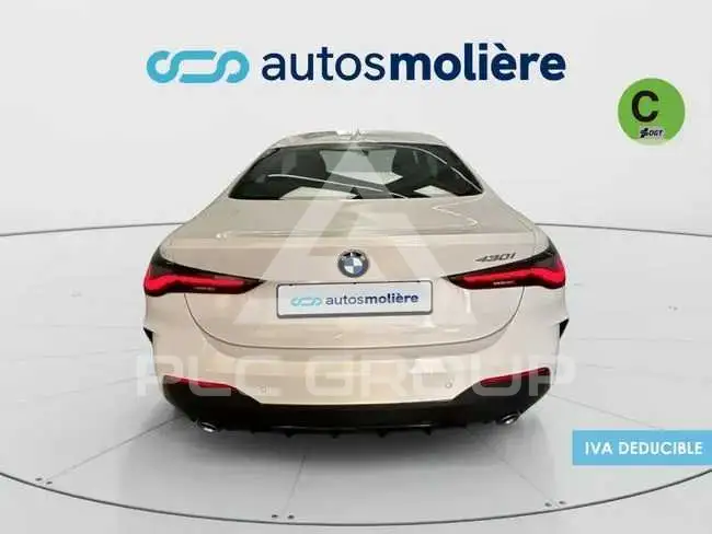 2022 BMW 523