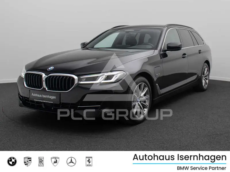 2022 BMW 523