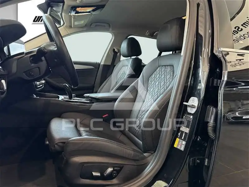 2022 BMW 523