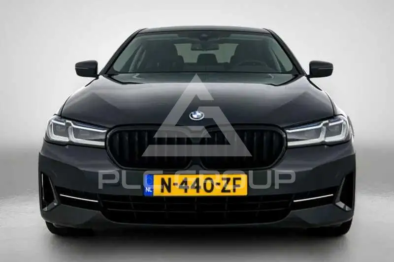 2022 BMW 523