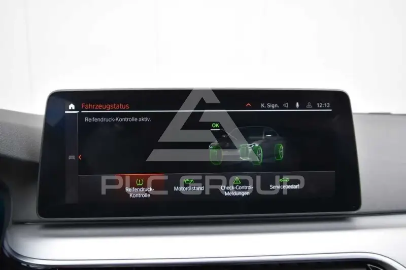 2022 BMW 523