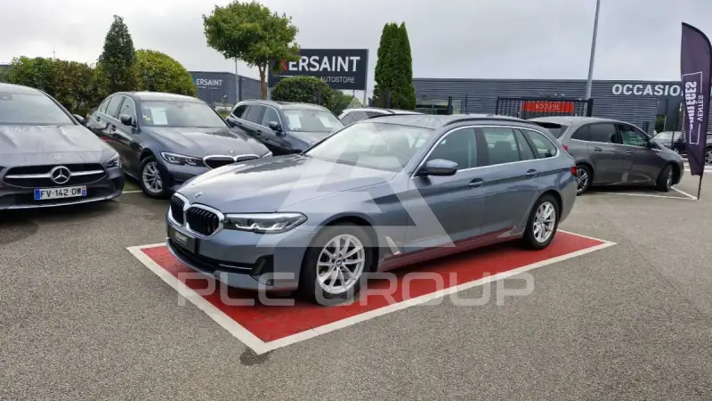 2022 BMW 523