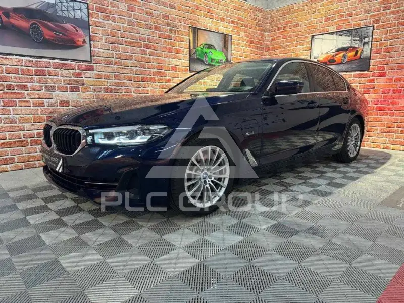2022 BMW 523
