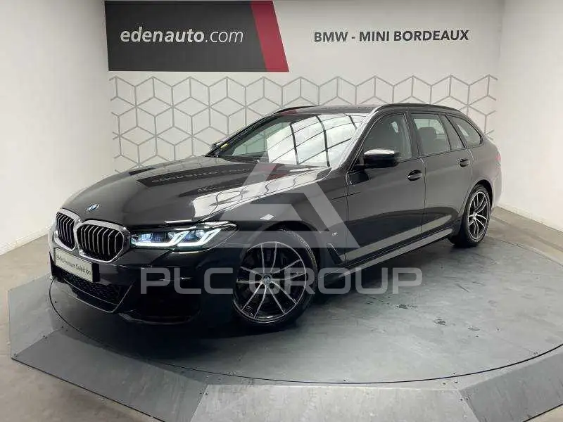 2022 BMW 523