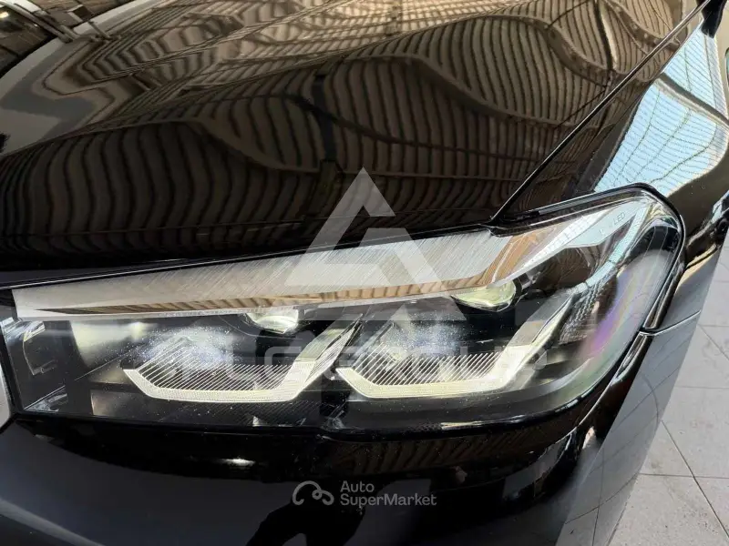 2022 BMW 523