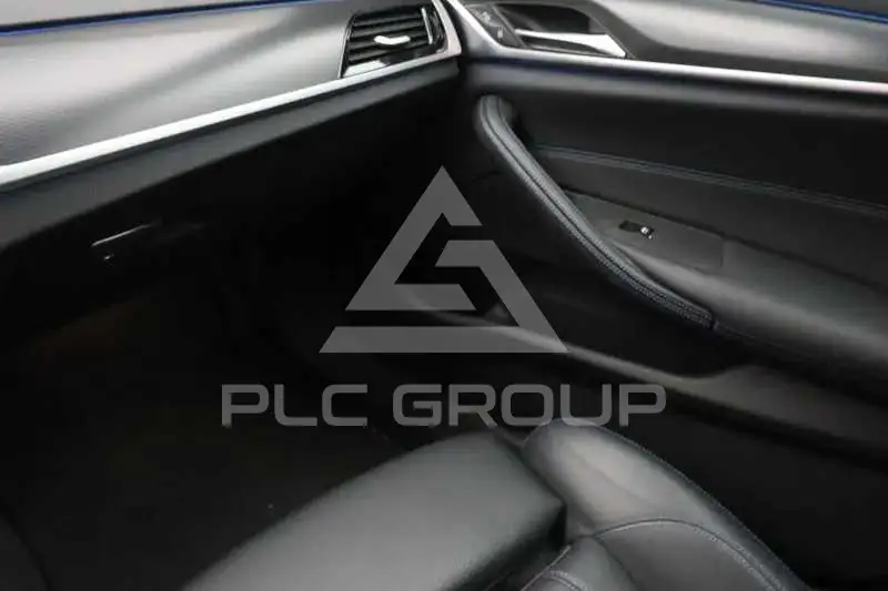 2022 BMW 523