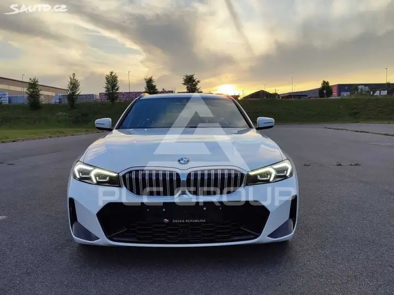 2022 BMW 330