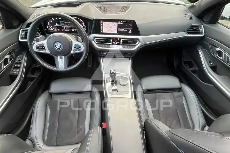 2022 BMW 330