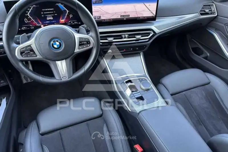 2022 BMW 330