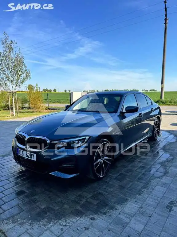 2022 BMW 330