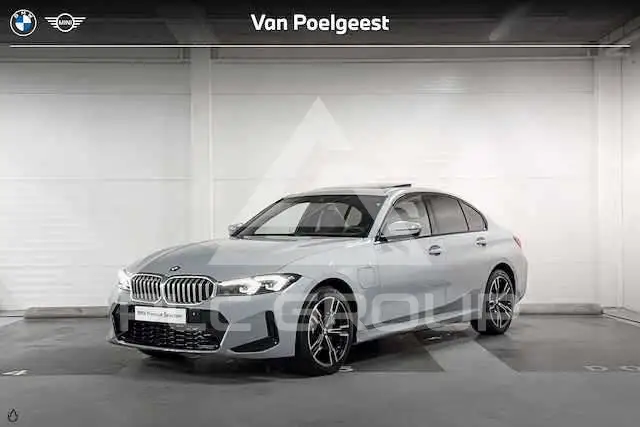 2022 BMW 330